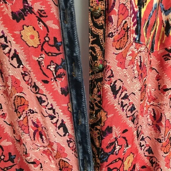 Soft Surrounding Brynn Medium Button Tunic Shirt Floral Paisley Silk Velvet Trim - Picture 12 of 12